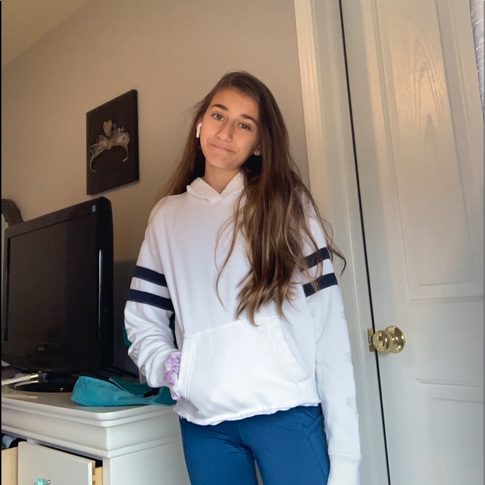 Abercrombie White & Navy Sweatshirt